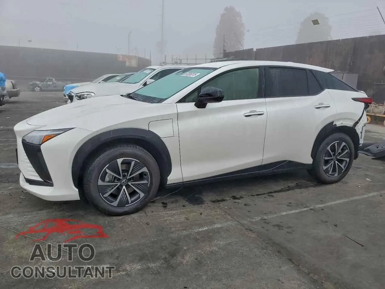 2025 LEXUS RZ 300E Damaged VIN JTJABABBXSA012413 – front exterior 2025 LEXUS RZ 300E Damaged VIN JTJABABBXSA012413 – front exterior