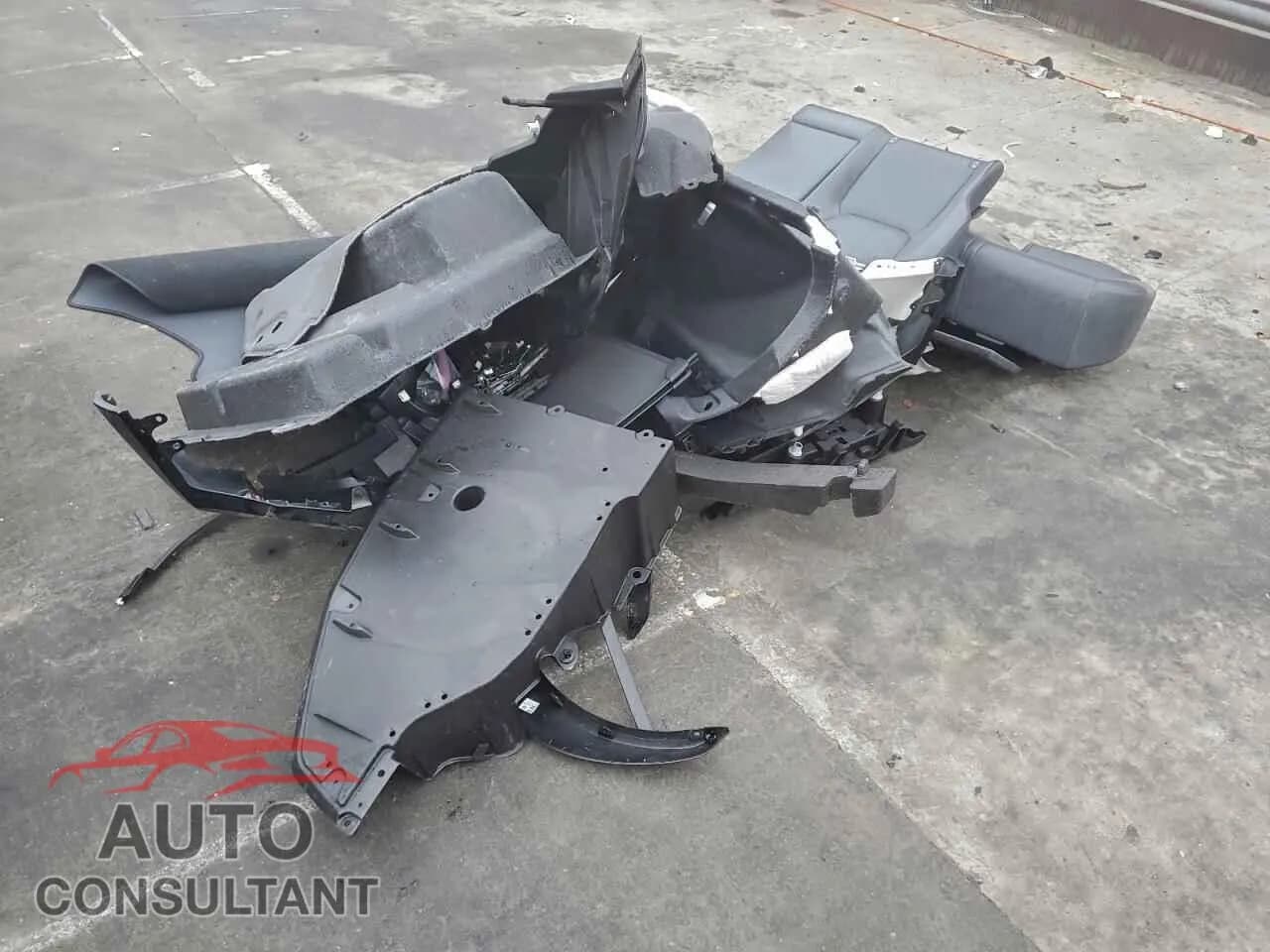 2025 LEXUS RZ 300E Damaged VIN JTJABABBXSA012413 – photo 12 2025 LEXUS RZ 300E Damaged VIN JTJABABBXSA012413 – photo 12