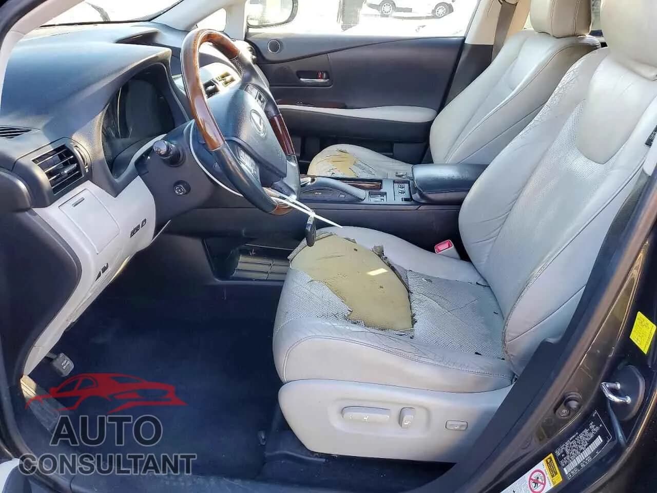 2010 LEXUS RX450 Damaged VIN JTJBC1BA3A2412282 – exterior detail 2010 LEXUS RX450 Damaged VIN JTJBC1BA3A2412282 – exterior detail