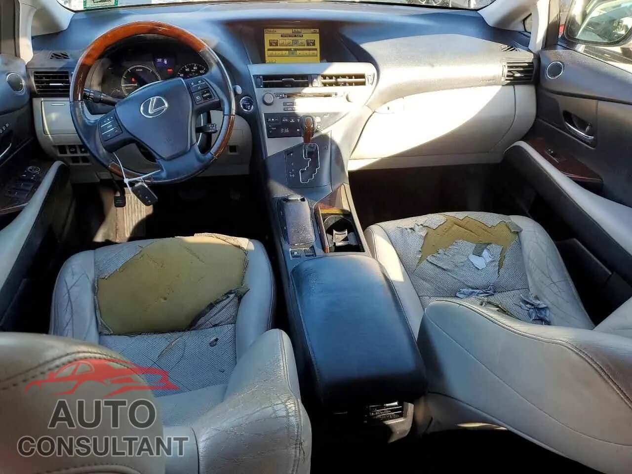 2010 LEXUS RX450 Damaged VIN JTJBC1BA3A2412282 – undercarriage 2010 LEXUS RX450 Damaged VIN JTJBC1BA3A2412282 – undercarriage