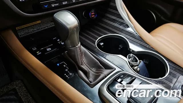 2017 Lexus RX450h 4th Gen Executive Sold VIN JTJBGMCA6H2032514 – photo 35 2017 Lexus RX450h 4th Gen Executive Sold VIN JTJBGMCA6H2032514 – photo 35