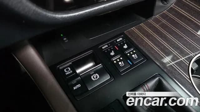 2019 Lexus RX450h 4th Gen Executive Sold VIN JTJBGMCA9K2048102 – exterior detail 2019 Lexus RX450h 4th Gen Executive Sold VIN JTJBGMCA9K2048102 – exterior detail