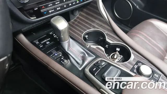 2019 Lexus RX450h 4th Gen Executive Sold VIN JTJBGMCA9K2048102 – photo 17 2019 Lexus RX450h 4th Gen Executive Sold VIN JTJBGMCA9K2048102 – photo 17