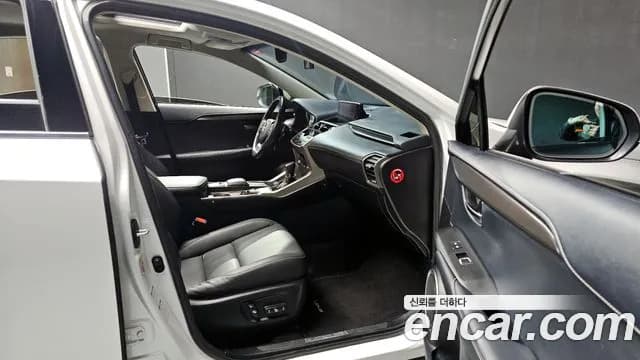 2018 Lexus NX300h Supreme Sold VIN JTJBJRBZ6J2094491 – interior seats 2018 Lexus NX300h Supreme Sold VIN JTJBJRBZ6J2094491 – interior seats
