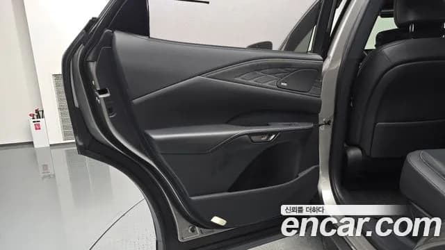 2025 Lexus RX350h 5th Gen Luxury Sold VIN JTJCJAJA3S2055361 – trunk area 2025 Lexus RX350h 5th Gen Luxury Sold VIN JTJCJAJA3S2055361 – trunk area