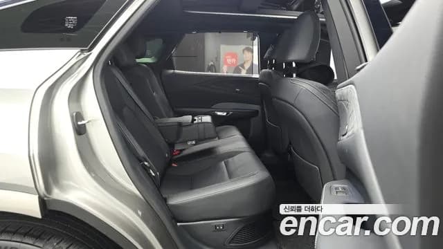 2025 Lexus RX350h 5th Gen Luxury Sold VIN JTJCJAJA3S2055361 – photo 30 2025 Lexus RX350h 5th Gen Luxury Sold VIN JTJCJAJA3S2055361 – photo 30