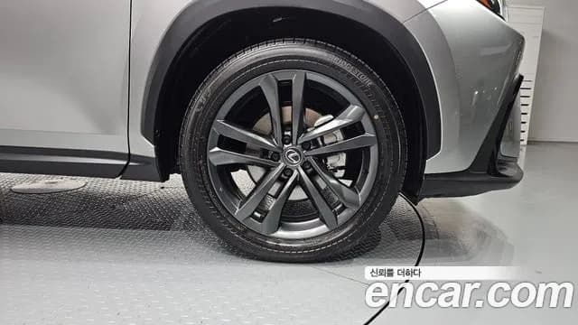 2025 Lexus NX350h 2nd Gen Premium Sold VIN JTJGKAEZ2S2057391 – photo 18 2025 Lexus NX350h 2nd Gen Premium Sold VIN JTJGKAEZ2S2057391 – photo 18