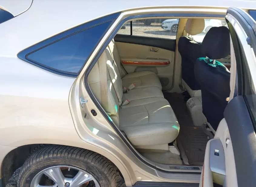 2008 LEXUS RX Used VIN JTJGW31U782006357 – exterior detail 2008 LEXUS RX Used VIN JTJGW31U782006357 – exterior detail