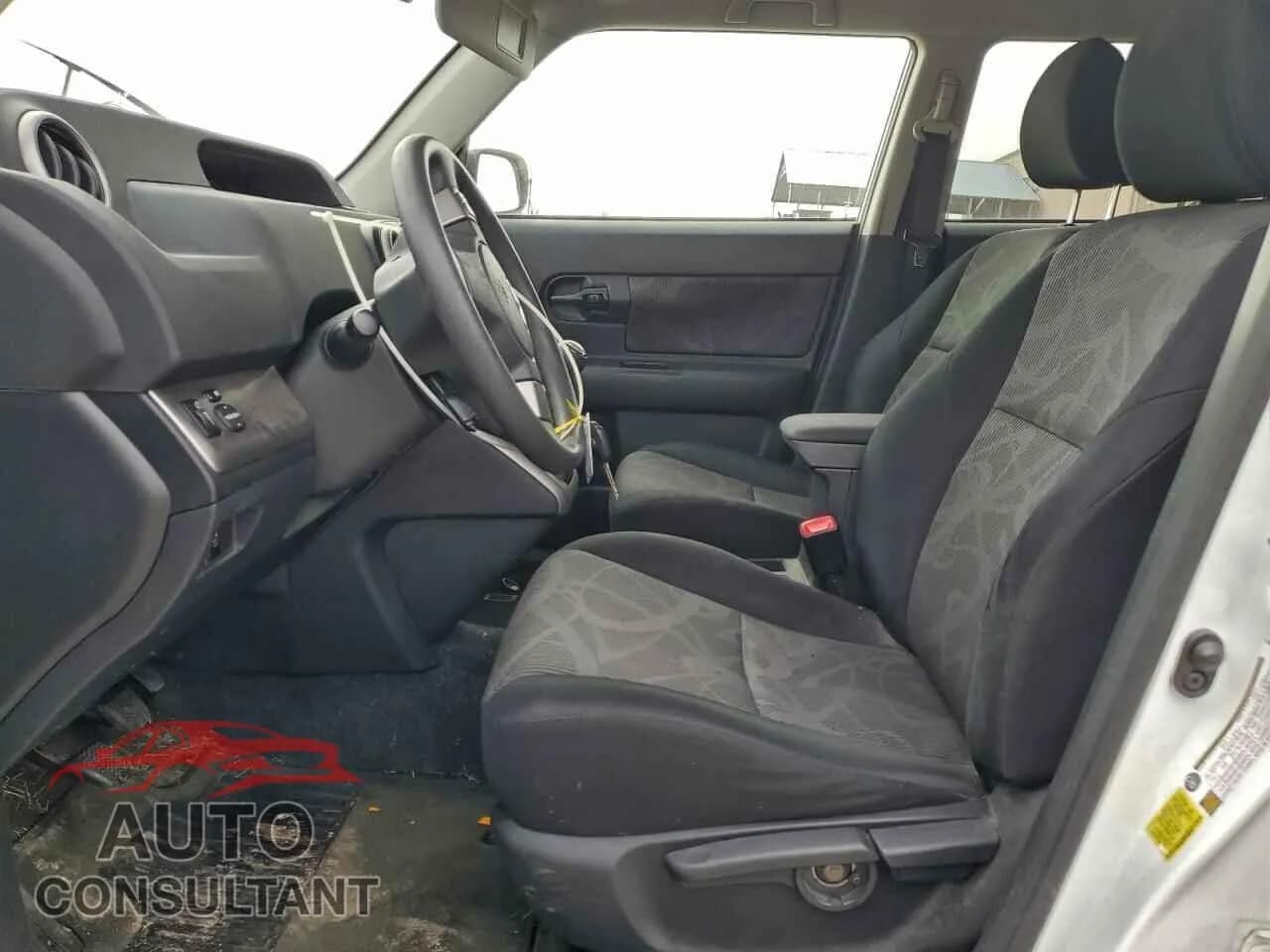 2015 TOYOTA SCION Damaged VIN JTLZE4FE3FJ069288 – exterior detail 2015 TOYOTA SCION Damaged VIN JTLZE4FE3FJ069288 – exterior detail