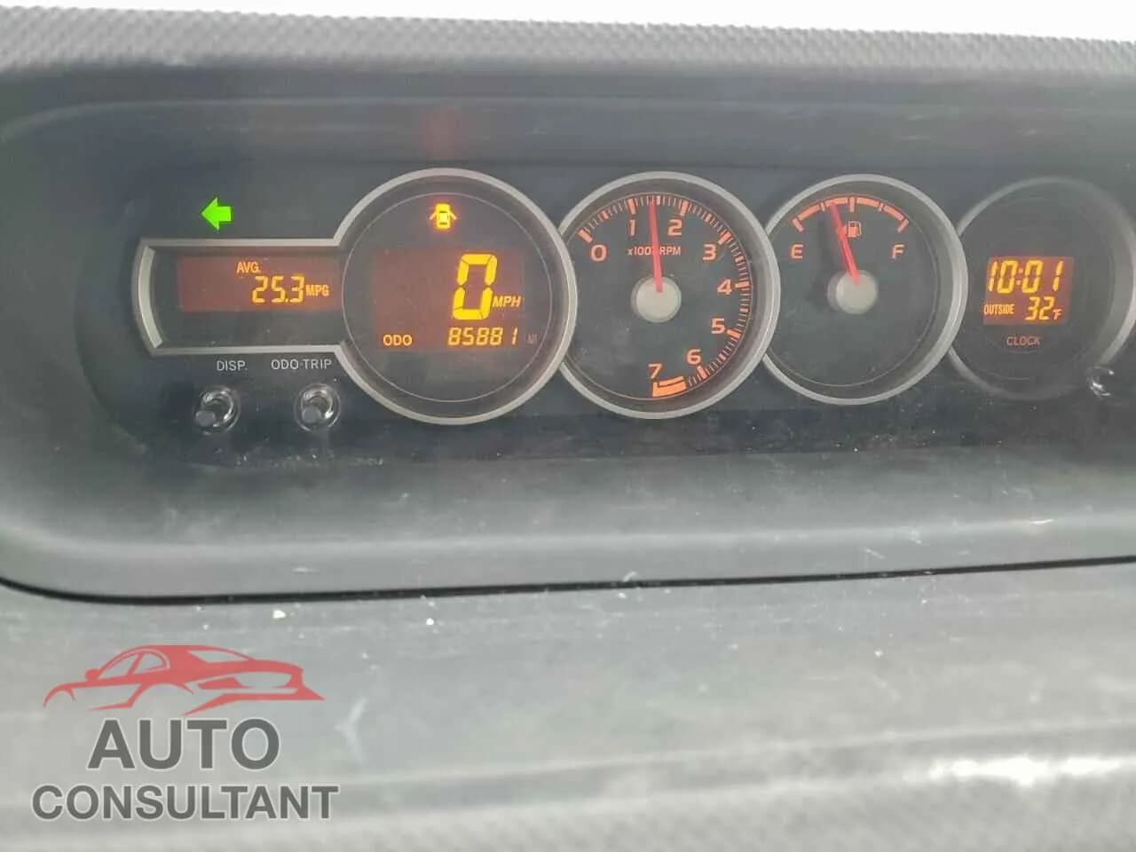 2015 TOYOTA SCION Damaged VIN JTLZE4FE3FJ069288 – trunk area 2015 TOYOTA SCION Damaged VIN JTLZE4FE3FJ069288 – trunk area