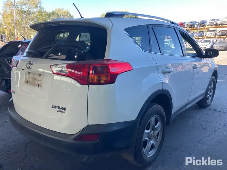 2013 Toyota RAV4 Used VIN JTMBAREV00D035841 – photo 12 2013 Toyota RAV4 Used VIN JTMBAREV00D035841 – photo 12
