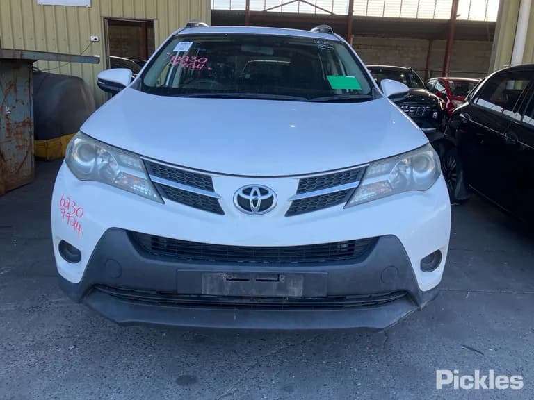 2013 Toyota RAV4 Used VIN JTMBAREV00D035841 – photo 27 2013 Toyota RAV4 Used VIN JTMBAREV00D035841 – photo 27