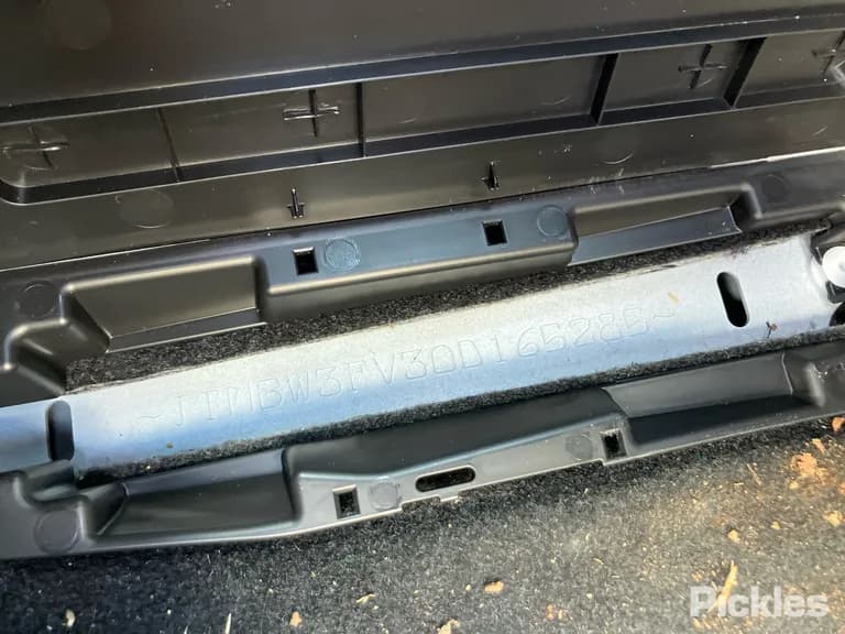 2022 Toyota RAV4 Used VIN JTMBW3FV30D165285 – interior seats 2022 Toyota RAV4 Used VIN JTMBW3FV30D165285 – interior seats