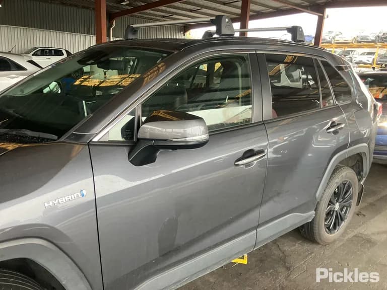 2022 Toyota RAV4 Used VIN JTMDW3FV10D141365 – side profile 2022 Toyota RAV4 Used VIN JTMDW3FV10D141365 – side profile