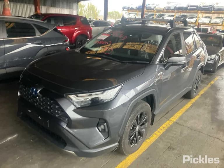 2022 Toyota RAV4 Used VIN JTMDW3FV10D146937 – rear exterior 2022 Toyota RAV4 Used VIN JTMDW3FV10D146937 – rear exterior