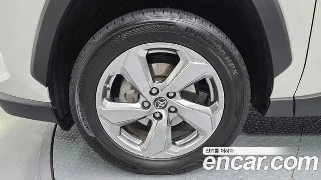 2019 Toyota RAV4 5th Gen 2.5 4WD Hybrid Sold VIN JTMDWRFV1KD029154 – photo 26 2019 Toyota RAV4 5th Gen 2.5 4WD Hybrid Sold VIN JTMDWRFV1KD029154 – photo 26