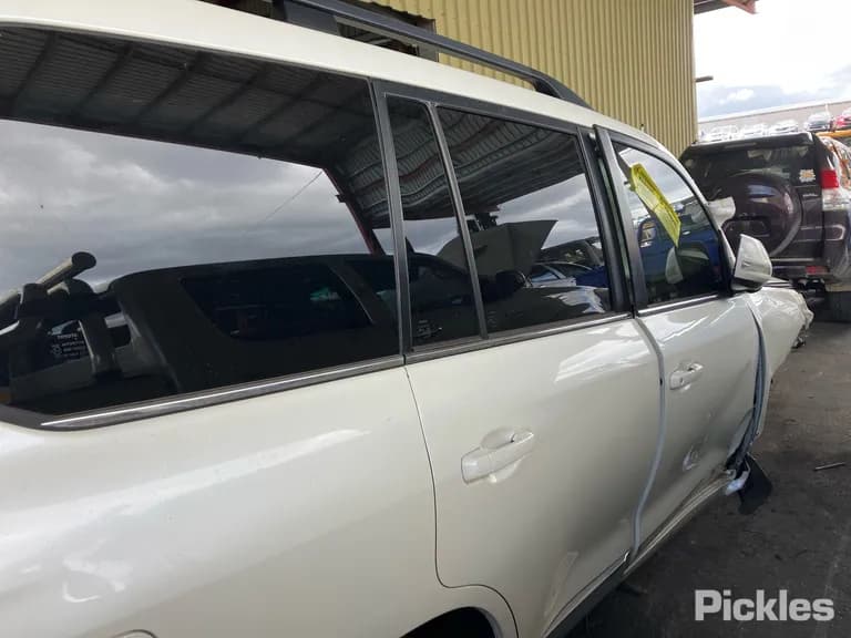 2018 Toyota Landcruiser Used VIN JTMHV05J004248117 – photo 21 2018 Toyota Landcruiser Used VIN JTMHV05J004248117 – photo 21