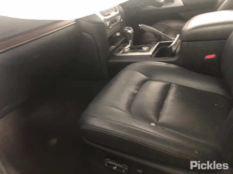 2020 Toyota Landcruiser Used VIN JTMHV05J304316796 – exterior detail 2020 Toyota Landcruiser Used VIN JTMHV05J304316796 – exterior detail