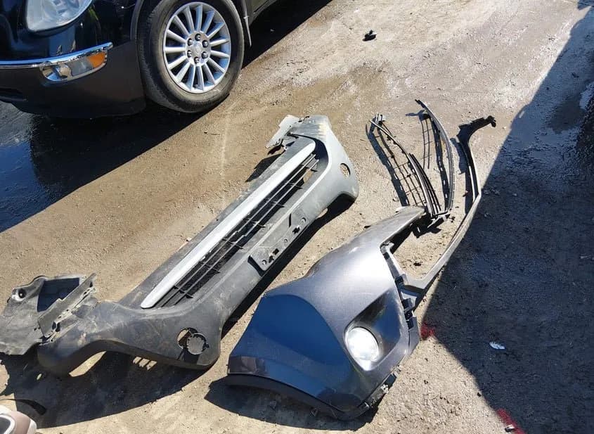 2015 TOYOTA RAV4 Used VIN JTMRFREV0FJ043674 – rear exterior 2015 TOYOTA RAV4 Used VIN JTMRFREV0FJ043674 – rear exterior