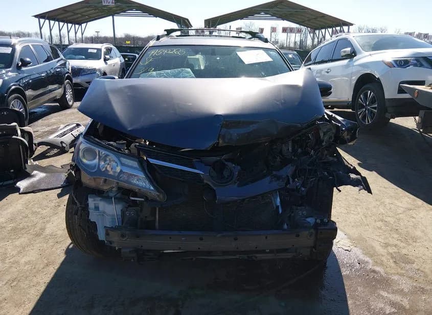 2015 TOYOTA RAV4 Used VIN JTMRFREV0FJ043674 – exterior detail 2015 TOYOTA RAV4 Used VIN JTMRFREV0FJ043674 – exterior detail