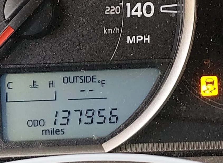 2015 TOYOTA RAV4 Used VIN JTMRFREV0FJ043674 – odometer reading 2015 TOYOTA RAV4 Used VIN JTMRFREV0FJ043674 – odometer reading