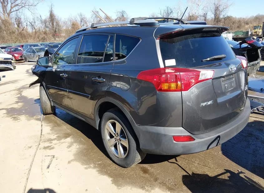 2015 TOYOTA RAV4 Used VIN JTMRFREV0FJ043674 – photo 12 2015 TOYOTA RAV4 Used VIN JTMRFREV0FJ043674 – photo 12