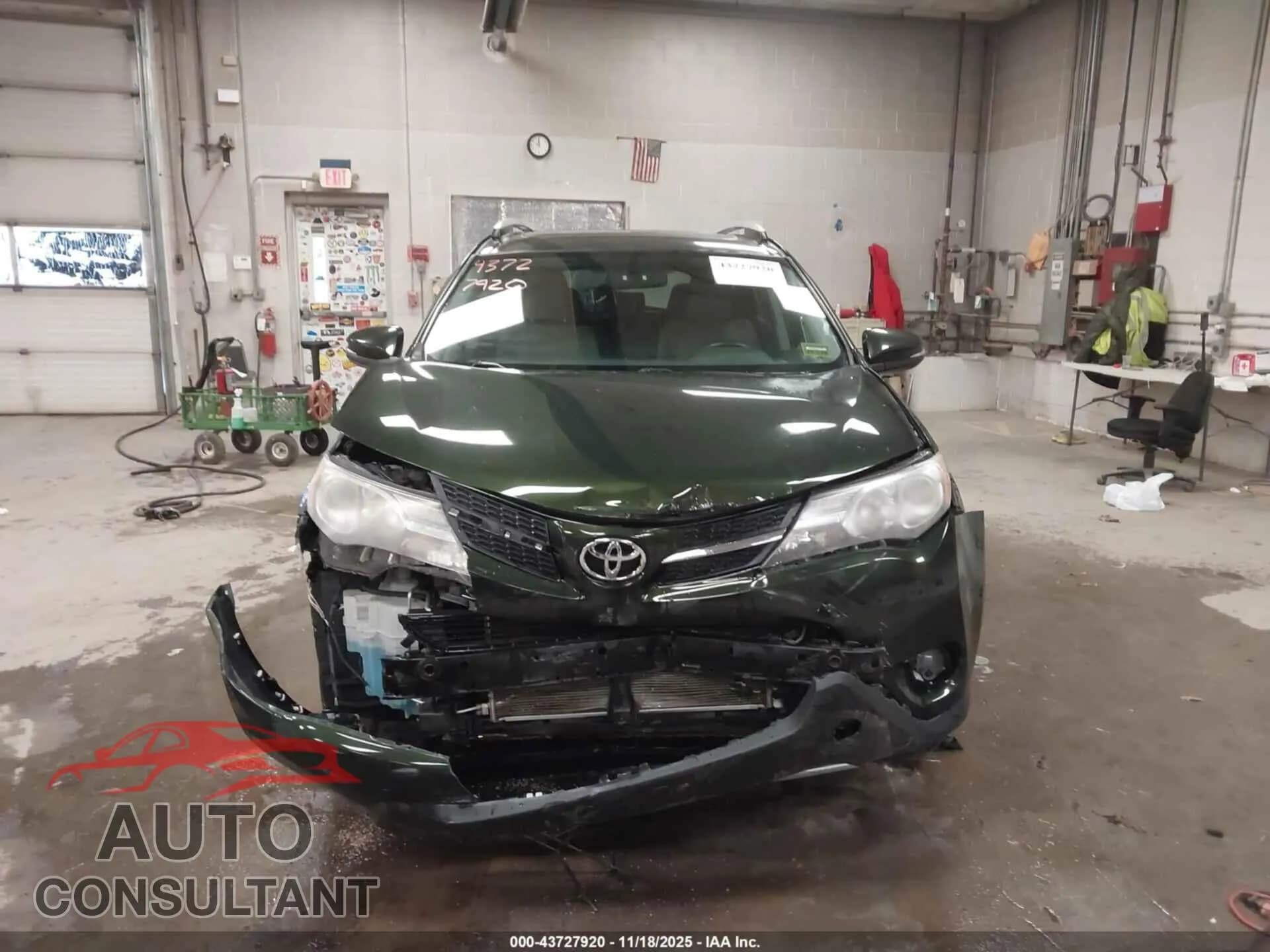 2013 TOYOTA RAV4 Damaged VIN JTMRFREV5DD004364 – engine bay 2013 TOYOTA RAV4 Damaged VIN JTMRFREV5DD004364 – engine bay