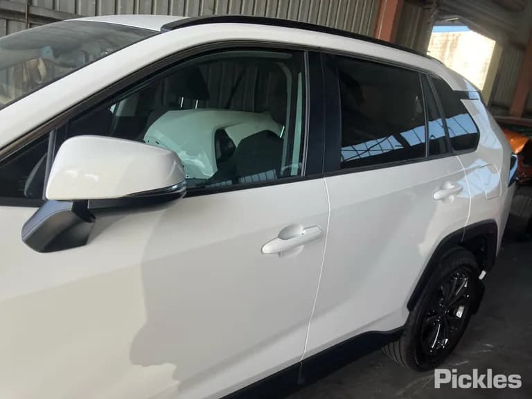 2025 Toyota RAV4 Used VIN JTMRW3FV40D354252 – photo 16 2025 Toyota RAV4 Used VIN JTMRW3FV40D354252 – photo 16