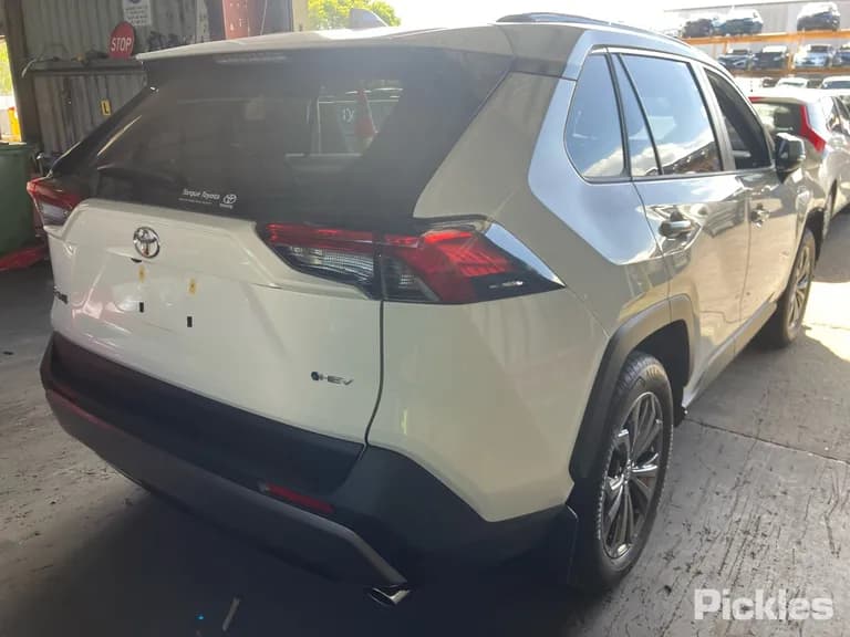 2025 Toyota RAV4 Used VIN JTMRW3FV40D354252 – photo 24 2025 Toyota RAV4 Used VIN JTMRW3FV40D354252 – photo 24