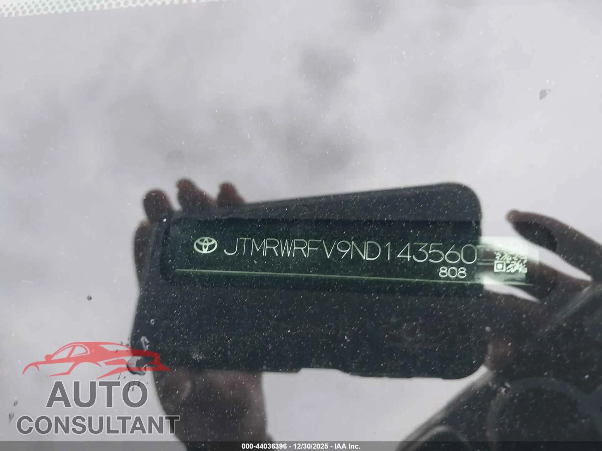 2022 TOYOTA RAV4 HYBRID Damaged VIN JTMRWRFV9ND143560 – trunk area 2022 TOYOTA RAV4 HYBRID Damaged VIN JTMRWRFV9ND143560 – trunk area