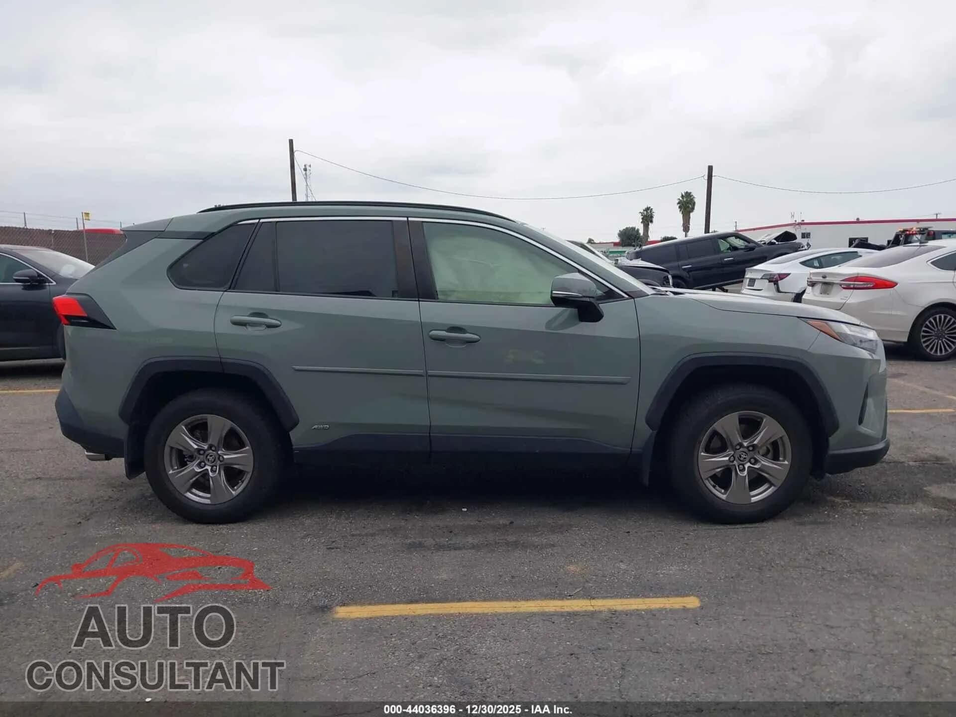 2022 TOYOTA RAV4 HYBRID Damaged VIN JTMRWRFV9ND143560 – photo 13 2022 TOYOTA RAV4 HYBRID Damaged VIN JTMRWRFV9ND143560 – photo 13