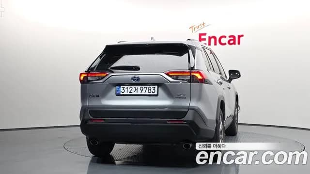 2022 Toyota RAV4 5th Gen 2.5 2WD Hybrid Sold VIN JTMW2RFV9ND118205 – exterior detail 2022 Toyota RAV4 5th Gen 2.5 2WD Hybrid Sold VIN JTMW2RFV9ND118205 – exterior detail