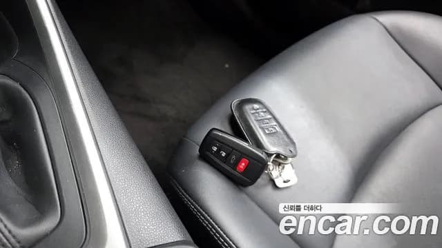 2022 Toyota RAV4 5th Gen 2.5 2WD Hybrid Sold VIN JTMW2RFV9ND118205 – trunk area 2022 Toyota RAV4 5th Gen 2.5 2WD Hybrid Sold VIN JTMW2RFV9ND118205 – trunk area
