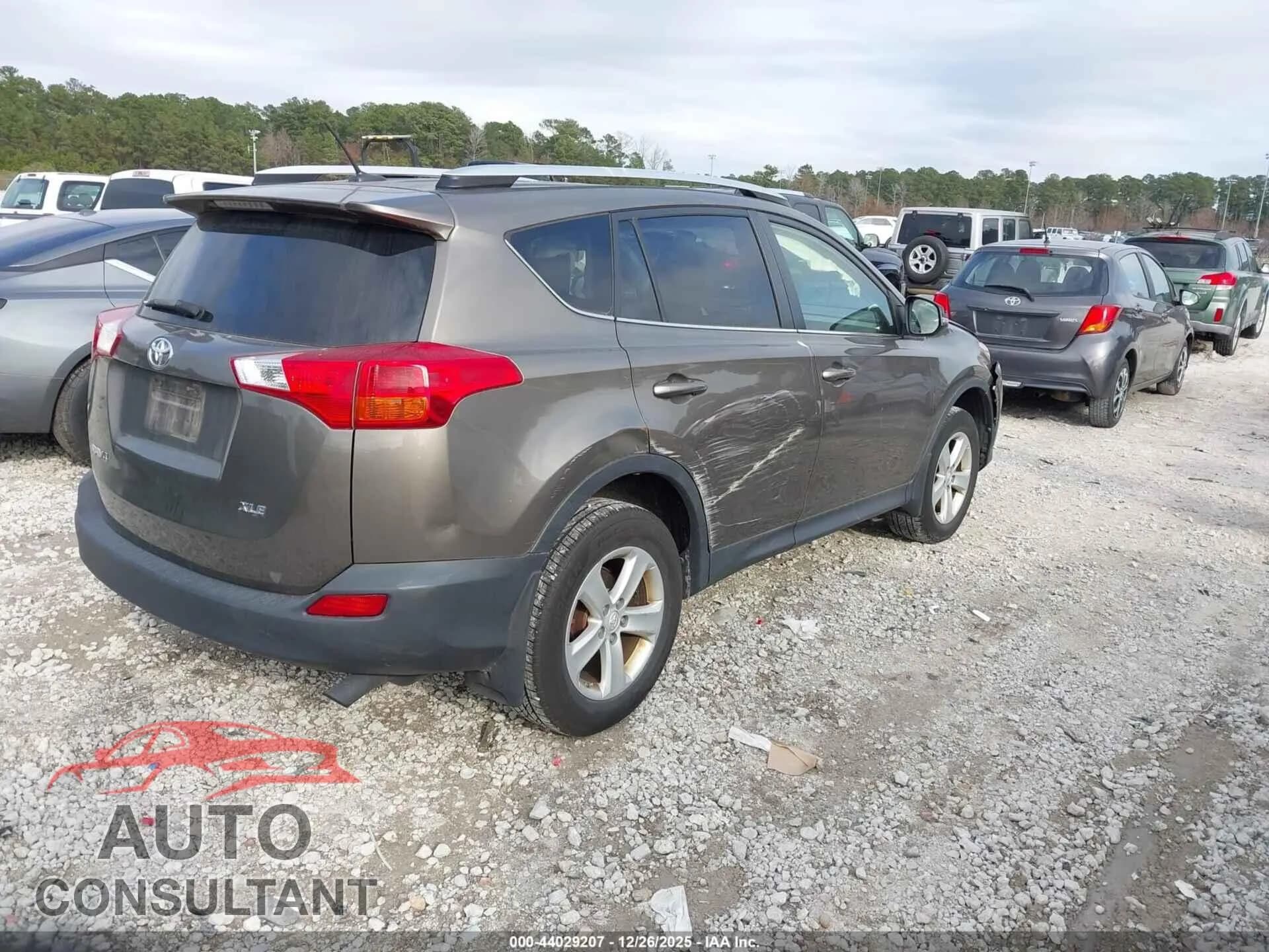 2014 TOYOTA RAV4 Damaged VIN JTMWFREV4ED040518 – dashboard 2014 TOYOTA RAV4 Damaged VIN JTMWFREV4ED040518 – dashboard