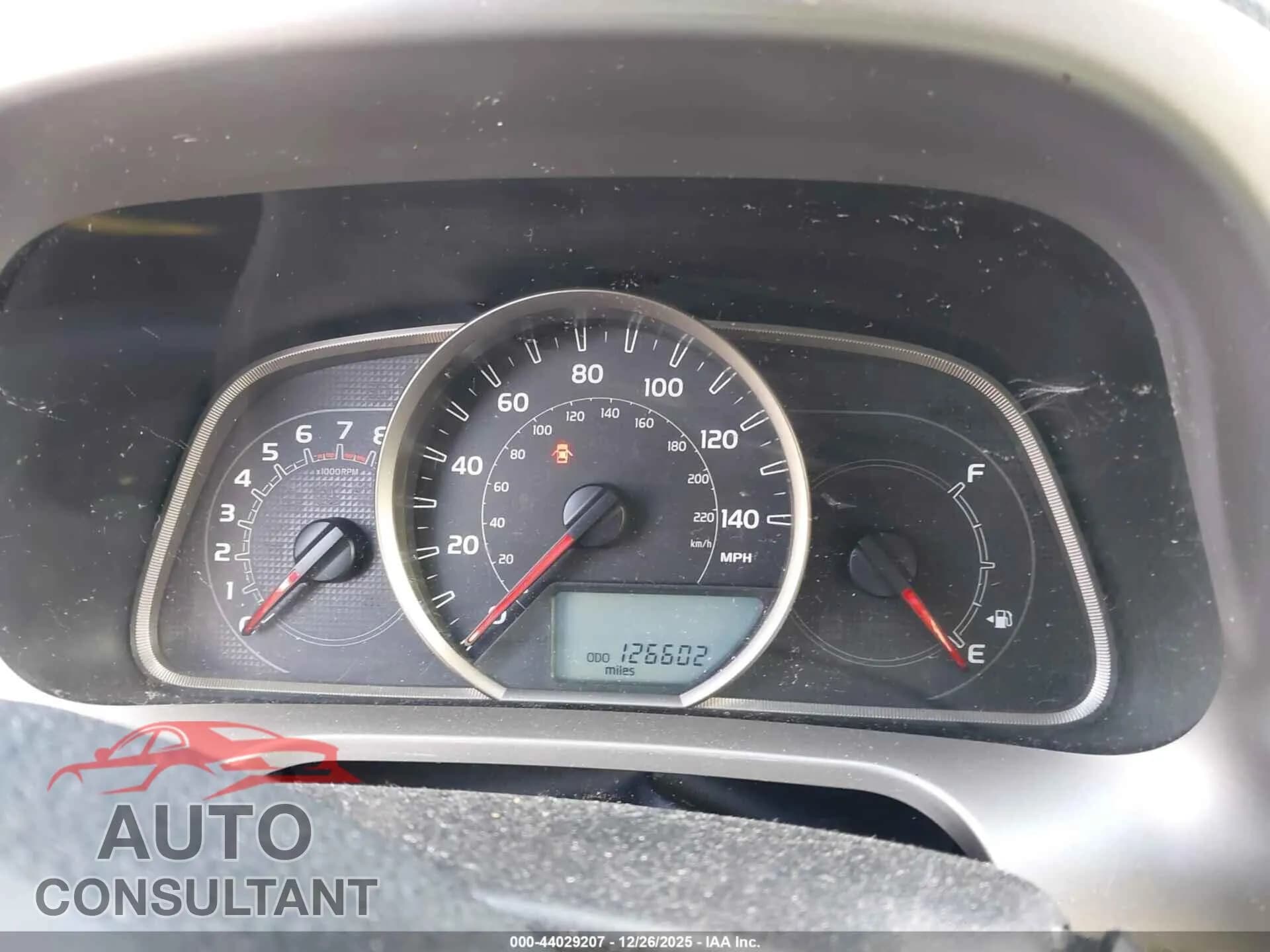 2014 TOYOTA RAV4 Damaged VIN JTMWFREV4ED040518 – exterior detail 2014 TOYOTA RAV4 Damaged VIN JTMWFREV4ED040518 – exterior detail