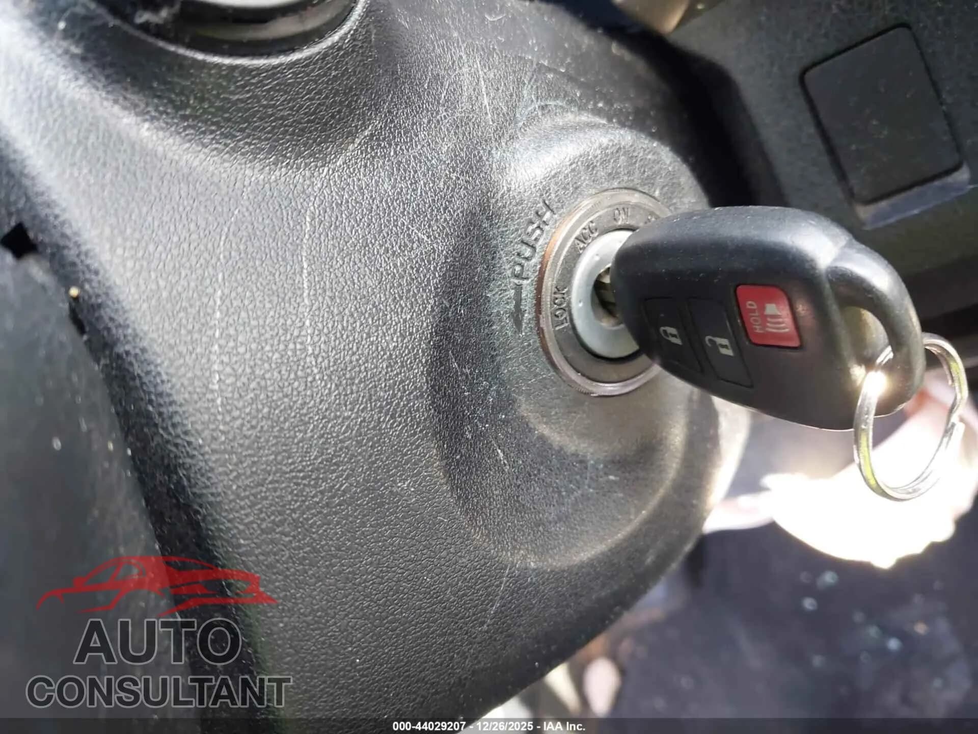 2014 TOYOTA RAV4 Damaged VIN JTMWFREV4ED040518 – photo 11 2014 TOYOTA RAV4 Damaged VIN JTMWFREV4ED040518 – photo 11