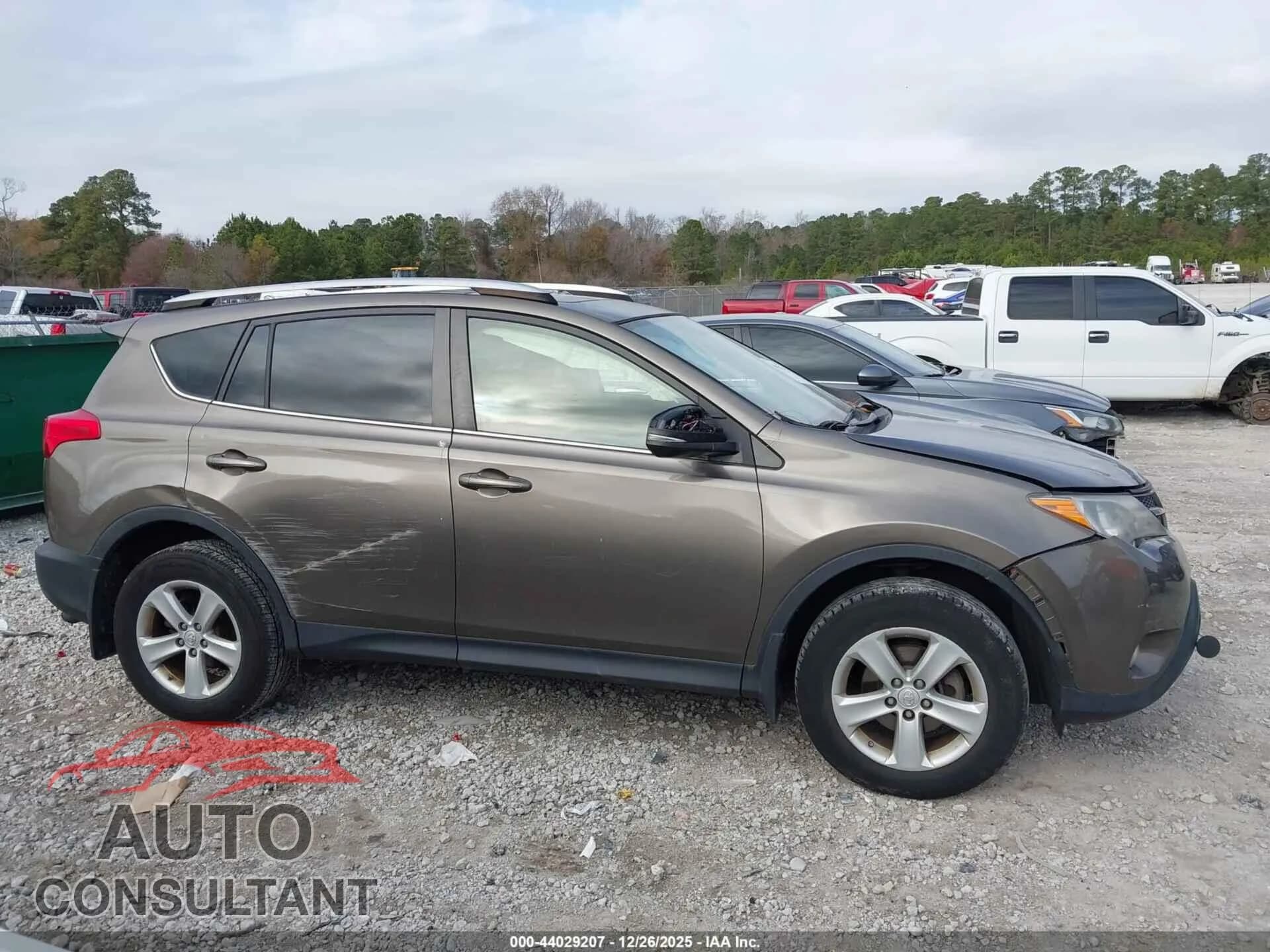 2014 TOYOTA RAV4 Damaged VIN JTMWFREV4ED040518 – photo 13 2014 TOYOTA RAV4 Damaged VIN JTMWFREV4ED040518 – photo 13