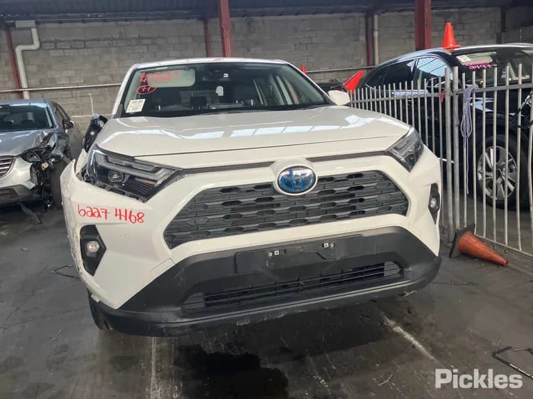 2022 Toyota RAV4 Used VIN JTMZ23FV20D117514 – engine bay 2022 Toyota RAV4 Used VIN JTMZ23FV20D117514 – engine bay