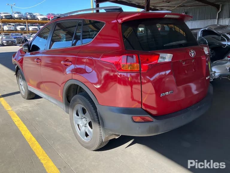 2014 Toyota RAV4 Used VIN JTMZDREV90D037660 – engine bay 2014 Toyota RAV4 Used VIN JTMZDREV90D037660 – engine bay