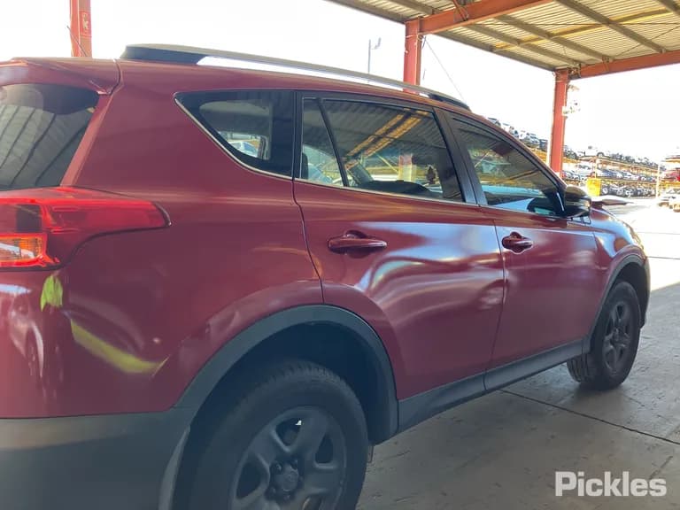 2014 Toyota RAV4 Used VIN JTMZDREV90D037660 – photo 15 2014 Toyota RAV4 Used VIN JTMZDREV90D037660 – photo 15