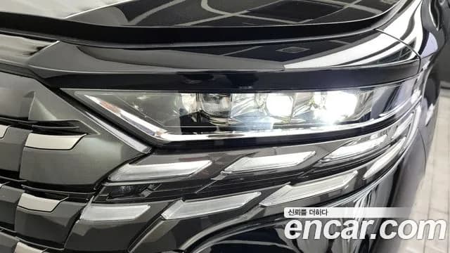 2025 Toyota Alphard 4th Gen 2.5 HEV Executive AWD Sold VIN JTNAEACH0S8037305 – side profile 2025 Toyota Alphard 4th Gen 2.5 HEV Executive AWD Sold VIN JTNAEACH0S8037305 – side profile