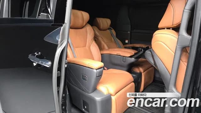 2025 Toyota Alphard 4th Gen 2.5 HEV Executive AWD Sold VIN JTNAEACH2S8040237 – photo 15 2025 Toyota Alphard 4th Gen 2.5 HEV Executive AWD Sold VIN JTNAEACH2S8040237 – photo 15