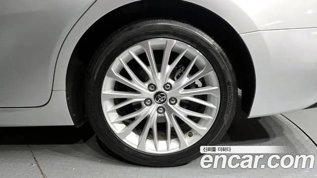 2019 Toyota Camry (XV70) 2.5 Sold VIN JTNB11HKXK3091356 – undercarriage 2019 Toyota Camry (XV70) 2.5 Sold VIN JTNB11HKXK3091356 – undercarriage