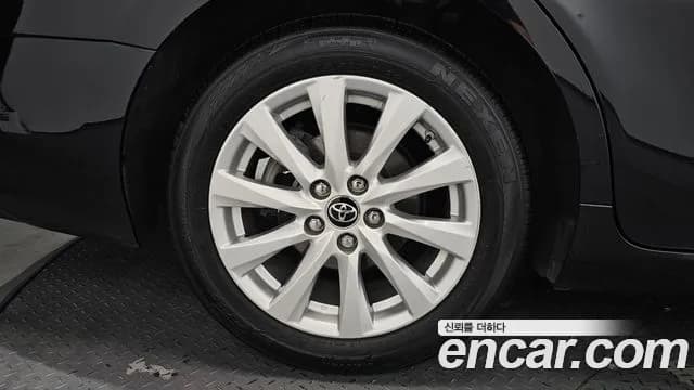 2019 Toyota Camry (XV70) 2.5 LE Hybrid Sold VIN JTNB21HK1K3045914 – photo 17 2019 Toyota Camry (XV70) 2.5 LE Hybrid Sold VIN JTNB21HK1K3045914 – photo 17