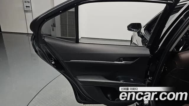 2019 Toyota Camry (XV70) 2.5 LE Hybrid Sold VIN JTNB21HK1K3045914 – photo 30 2019 Toyota Camry (XV70) 2.5 LE Hybrid Sold VIN JTNB21HK1K3045914 – photo 30