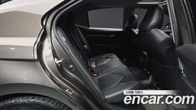 2019 Toyota Camry (XV70) 2.5 XLE Hybrid Sold VIN JTNB21HK4K3031862 – side profile 2019 Toyota Camry (XV70) 2.5 XLE Hybrid Sold VIN JTNB21HK4K3031862 – side profile