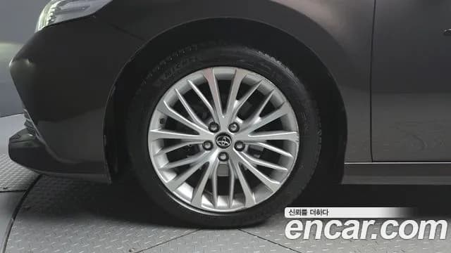 2019 Toyota Camry (XV70) 2.5 XLE Hybrid Sold VIN JTNB21HK4K3031862 – photo 18 2019 Toyota Camry (XV70) 2.5 XLE Hybrid Sold VIN JTNB21HK4K3031862 – photo 18