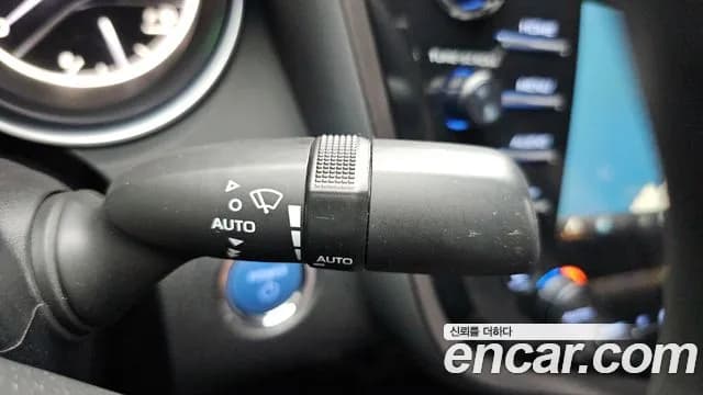 2018 Toyota Camry (XV70) 2.5 XLE Hybrid Sold VIN JTNB21HK5J3003146 – interior seats 2018 Toyota Camry (XV70) 2.5 XLE Hybrid Sold VIN JTNB21HK5J3003146 – interior seats