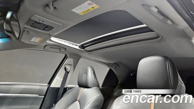2018 Toyota Camry (XV70) 2.5 XLE Hybrid Sold VIN JTNB21HK5J3003146 – photo 12 2018 Toyota Camry (XV70) 2.5 XLE Hybrid Sold VIN JTNB21HK5J3003146 – photo 12