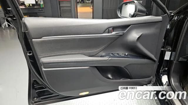 2018 Toyota Camry (XV70) 2.5 XLE Hybrid Sold VIN JTNB21HK5J3003146 – photo 16 2018 Toyota Camry (XV70) 2.5 XLE Hybrid Sold VIN JTNB21HK5J3003146 – photo 16
